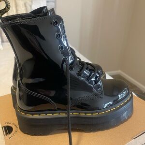 Dr. Martens Size 6 boots